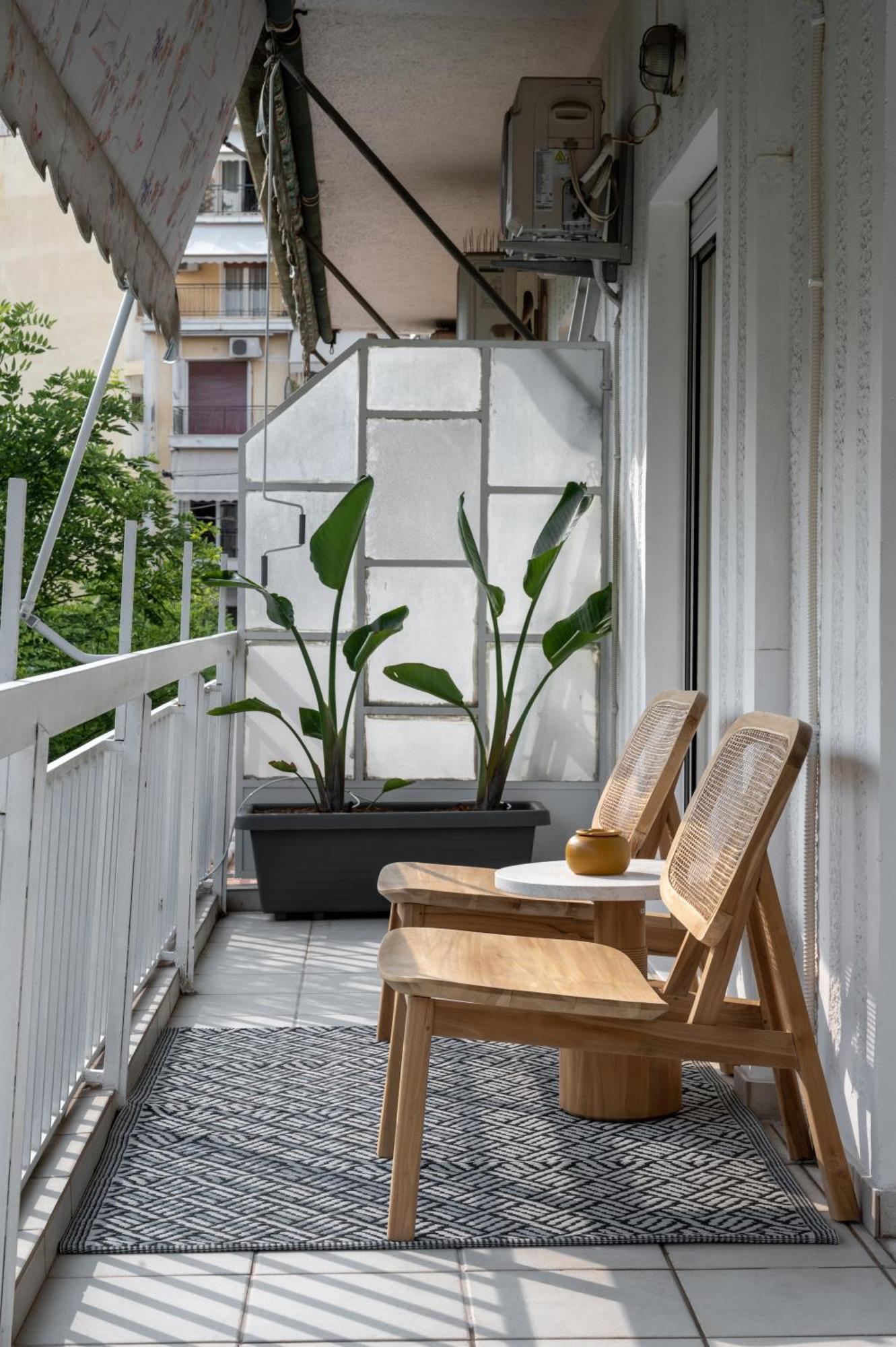 Athens' Gem: Fun, Sun & Your Koukaki Run! 外观 照片